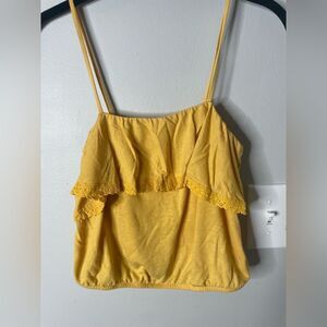 XS yellow American Eagle cropped tank top with lace details